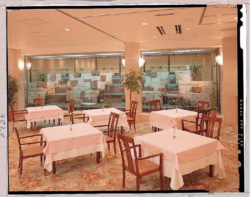Okayama Royal Hotel Екстер'єр фото