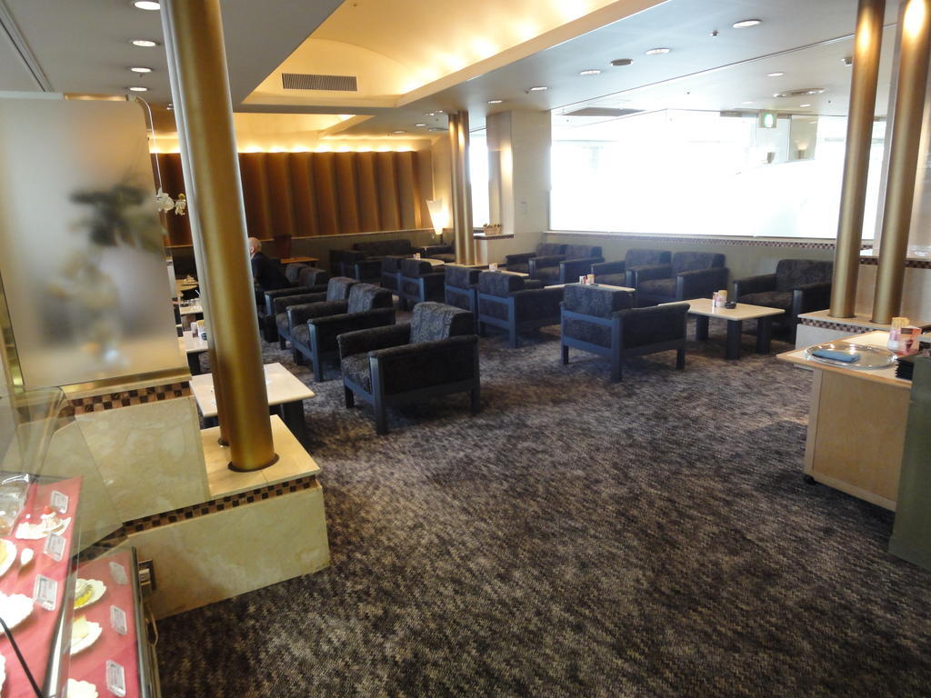Okayama Royal Hotel Екстер'єр фото